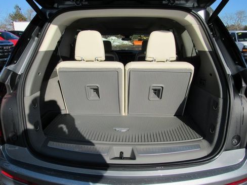 Used 2024 Cadillac XT6 Premium Luxury w/ LPO, Floor Liner Package image 30