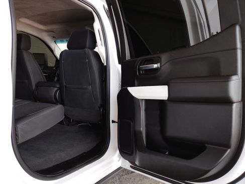 Used 2019 GMC Sierra 1500 SLE w/ Fleet Comfort Package AWD/4WD image 16