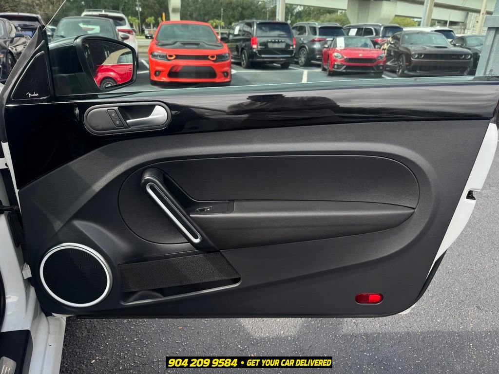 Used 2014 Volkswagen Beetle TDI FWD image 29