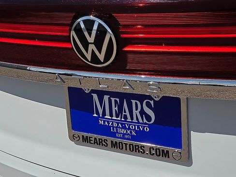 Used 2025 Volkswagen Atlas Cross Sport SE FWD image 15
