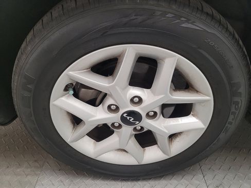 Used 2022 Kia Soul LX w/ Technology Package FWD image 31