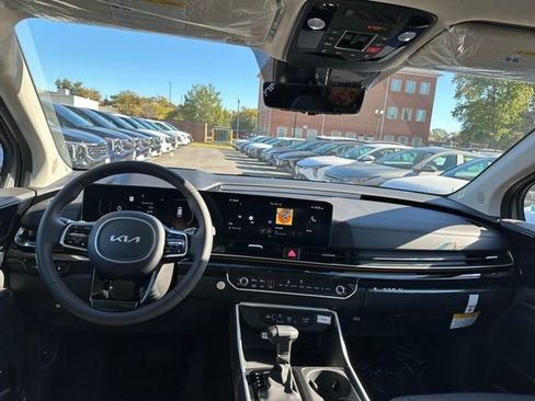 New 2026 Kia Carnival SX Prestige image 3