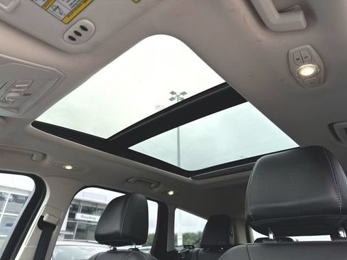 Used 2013 Ford Escape Titanium w/ Parking Technology Pkg AWD/4WD image 19