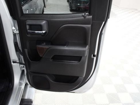 Used 2018 GMC Sierra 1500 SLE w/ SLE Value Package AWD/4WD image 25