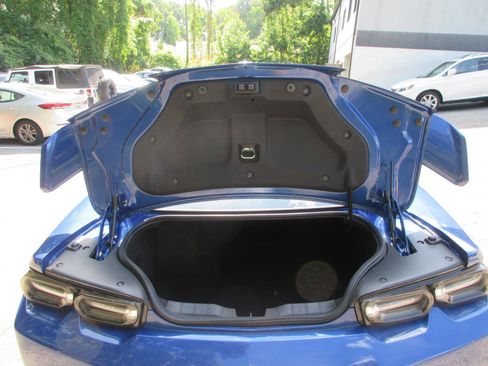 Used 2022 Chevrolet Camaro ZL1 RWD image 15