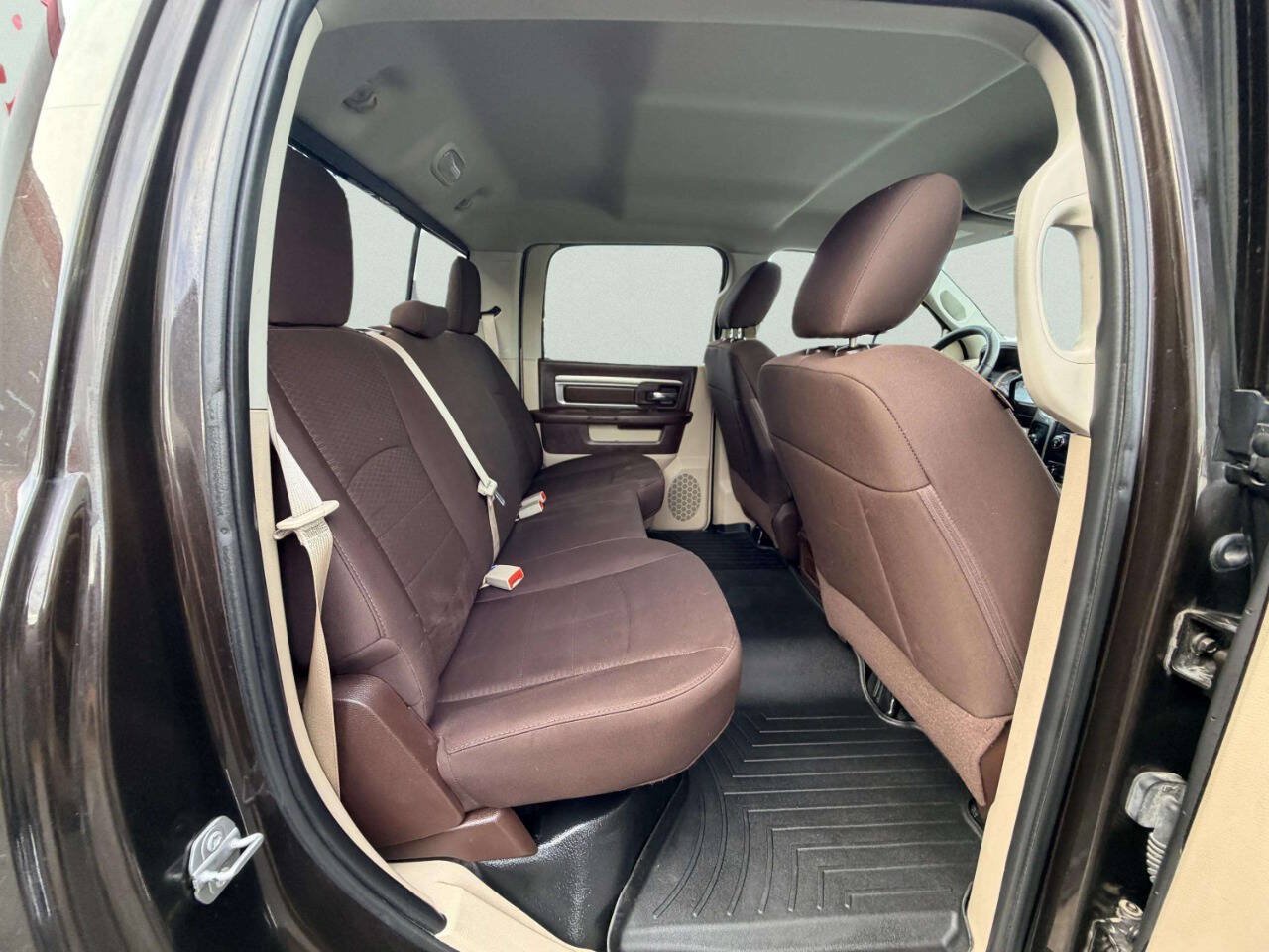 Used 2017 RAM 2500 SLT AWD/4WD image 22