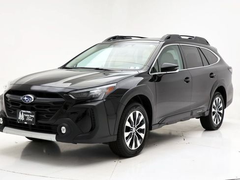 Used 2023 Subaru Outback Limited XT AWD/4WD image 2