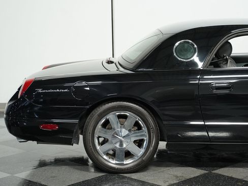 Used 2002 Ford Thunderbird image 24