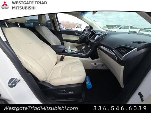 Used 2017 Ford Edge Titanium w/ Technology Package image 8