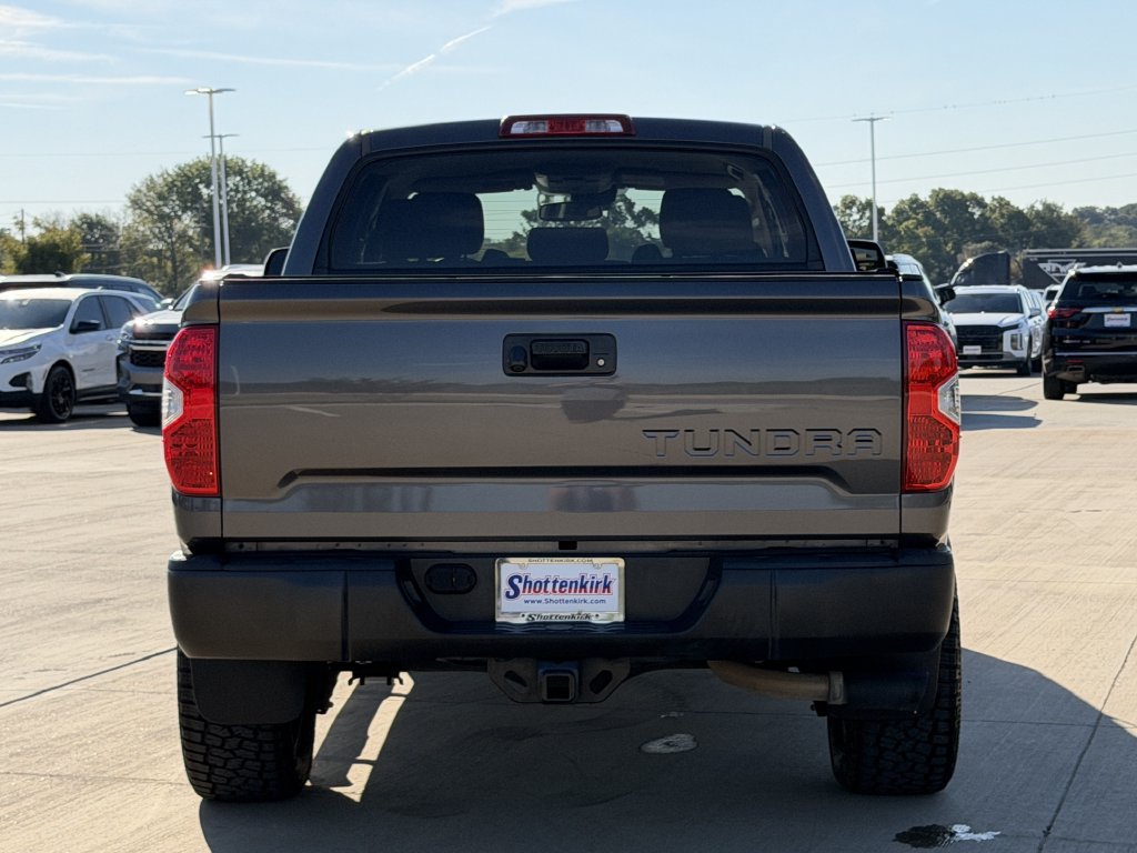 Used 2018 Toyota Tundra SR5 w/ SR5 Upgrade Package RWD image 5