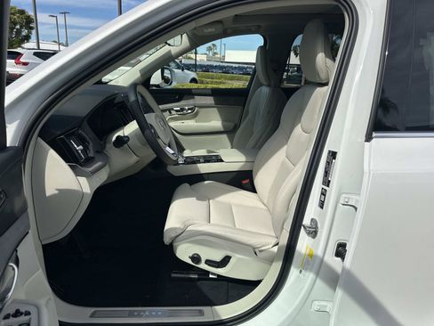 New 2026 Volvo XC90 T8 Ultra w/ Protection Package Premier image 13