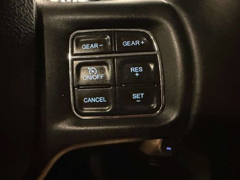 Used 2019 RAM 1500 Big Horn AWD/4WD image 40