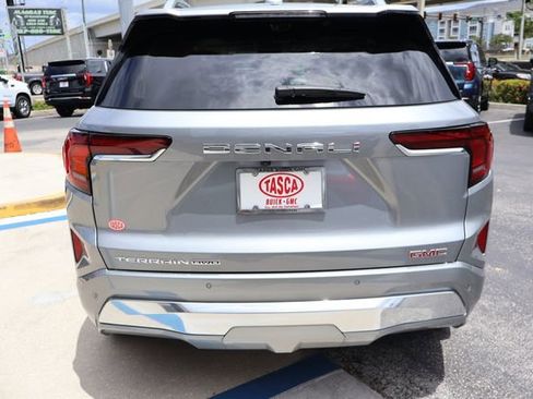 Used 2026 GMC Terrain Denali AWD/4WD image 6