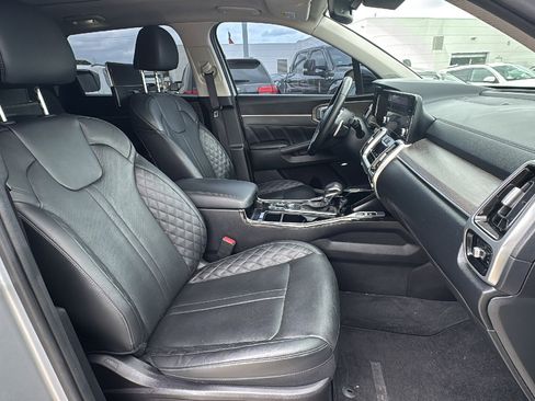 Used 2022 Kia Sorento SX Prestige image 33