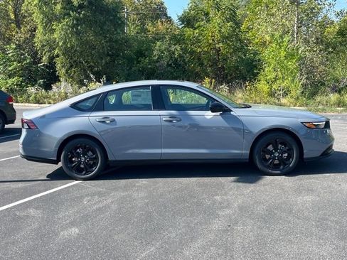 New 2025 Honda Accord SE image 6
