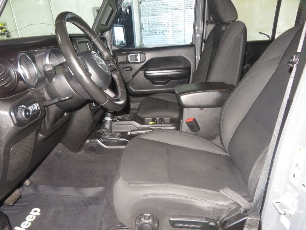 Used 2019 Jeep Wrangler Unlimited Sport AWD/4WD image 17