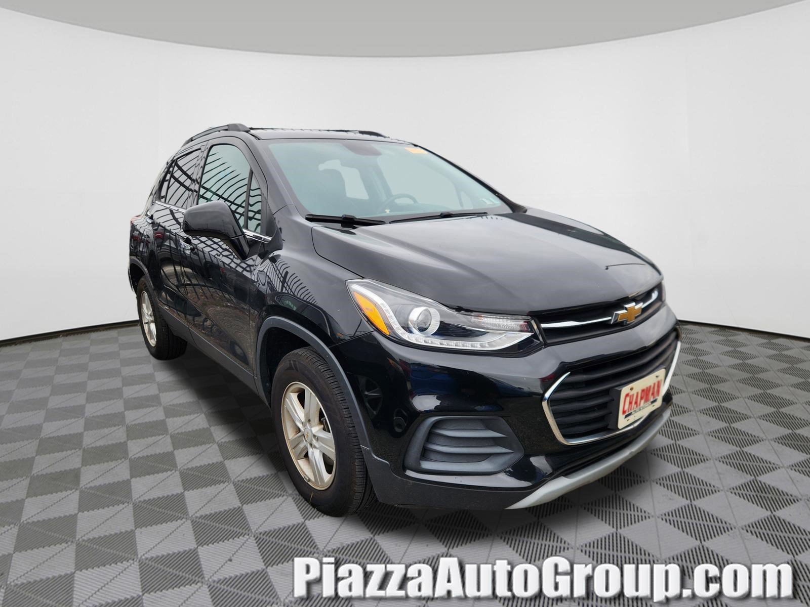 Used 2020 Chevrolet Trax LT w/ LT Convenience Package AWD/4WD image 1