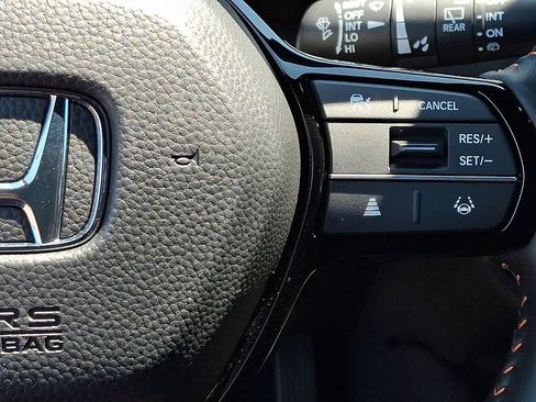Used 2025 Honda HR-V Sport image 21