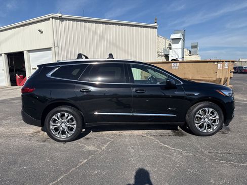 Used 2019 Buick Enclave Avenir w/ Avenir Technology Package image 7