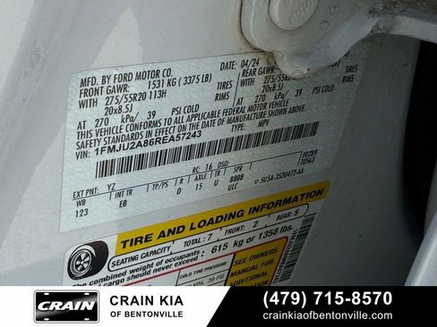 Used 2024 Ford Expedition Limited AWD/4WD image 32