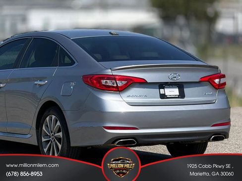 Used 2015 Hyundai Sonata Sport w/ Option Group 03 FWD image 16