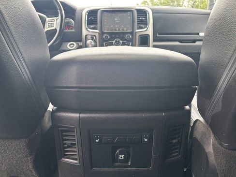 Used 2017 RAM 1500 Laramie w/ Convenience Group AWD/4WD image 16