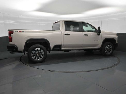 New 2026 Chevrolet Silverado 2500 Custom w/ Custom Convenience Package image 9