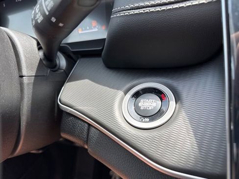 New 2025 Jeep Grand Cherokee L Laredo AWD/4WD image 18