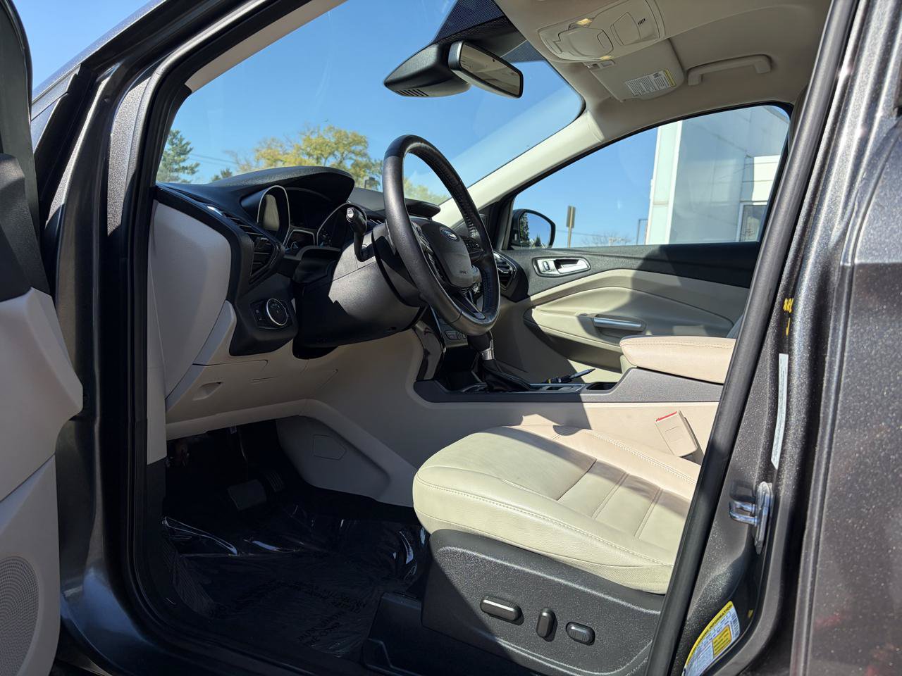 Used 2017 Ford Escape Titanium w/ Equipment Group 301A FWD image 16