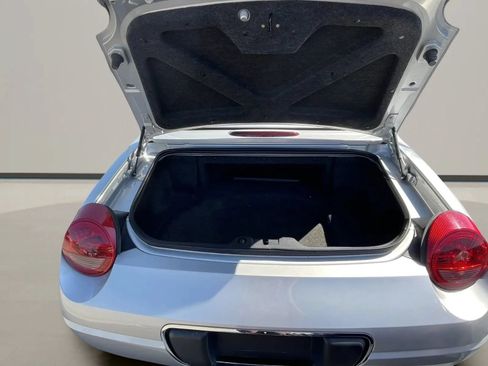 Used 2004 Ford Thunderbird RWD image 13