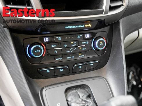 Used 2022 Ford Transit Connect XLT FWD image 20
