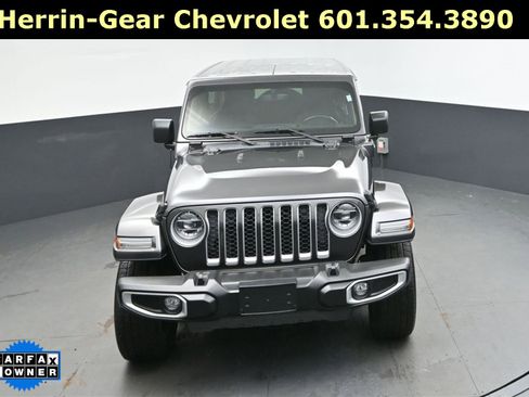Used 2021 Jeep Wrangler Unlimited Sahara w/ Cold Weather Group image 40