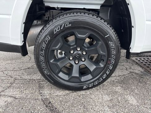 New 2026 RAM 1500 4x4 Crew Cab image 12