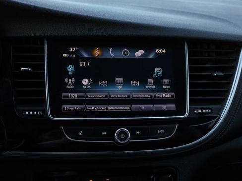 Used 2018 Buick Encore Preferred image 35