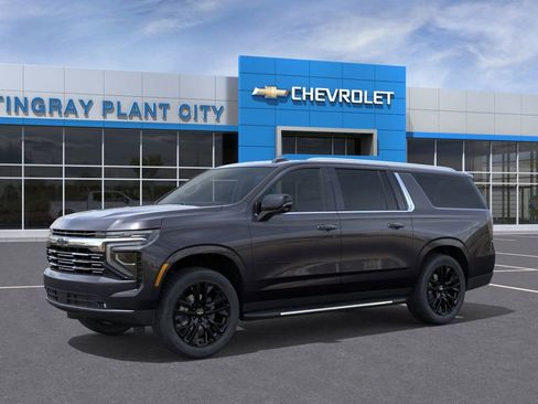 New 2025 Chevrolet Suburban Premier image 2