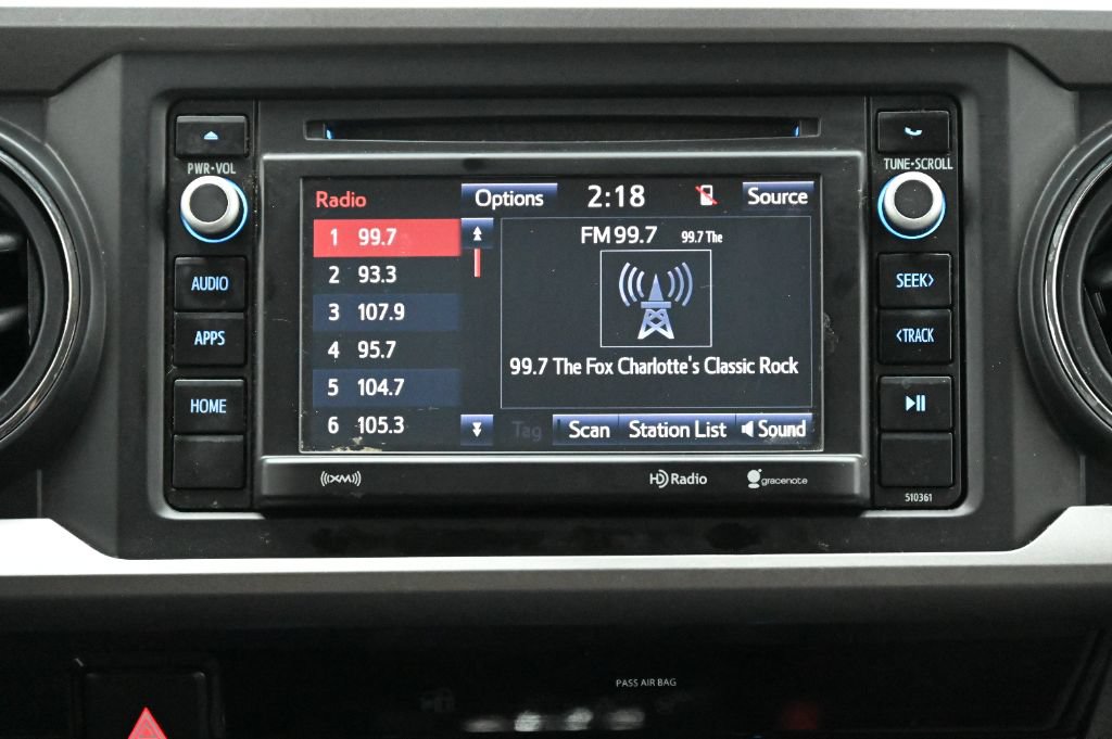 Used 2018 Toyota Tacoma SR5 AWD/4WD image 28