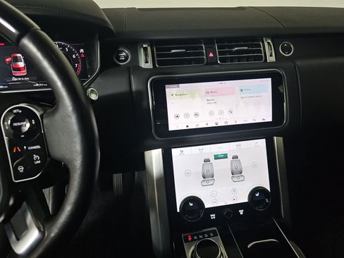 Used 2019 Land Rover Range Rover Supercharged AWD/4WD image 14