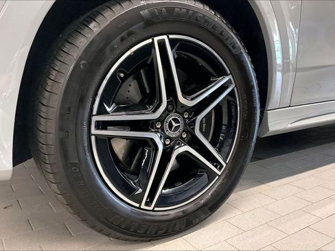 New 2026 Mercedes-Benz GLE 450 GLE 450 image 12