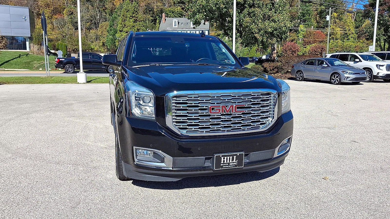 Used 2018 GMC Yukon Denali w/ Open Road Package AWD/4WD image 3