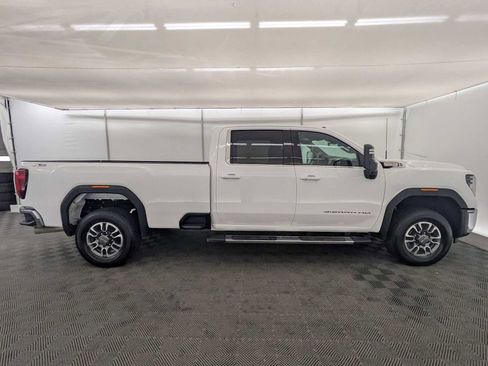 Used 2025 GMC Sierra 3500 SLE w/ SLE Convenience Package image 7
