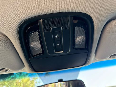 Used 2019 Kia Sorento L FWD image 26