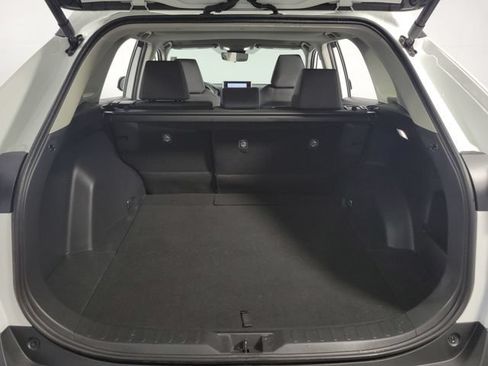 Used 2025 Toyota RAV4 XLE w/ Convenience Package FWD image 27
