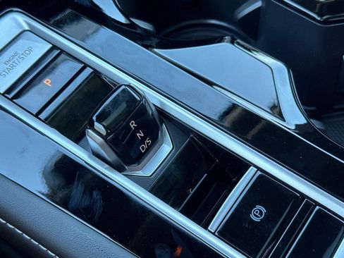 New 2026 Volkswagen Atlas SE image 21