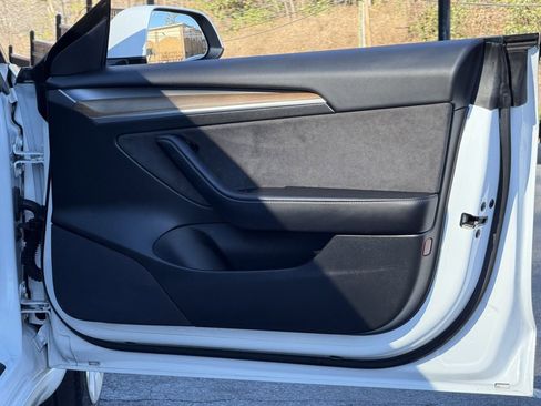 Used 2022 Tesla Model 3 Long Range image 36