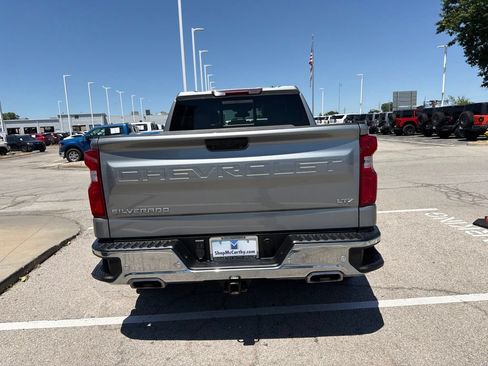 Used 2025 Chevrolet Silverado 1500 LTZ w/ Z71 Off-Road Package AWD/4WD image 4