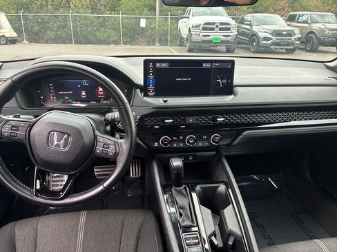 Used 2024 Honda Accord Sport image 13