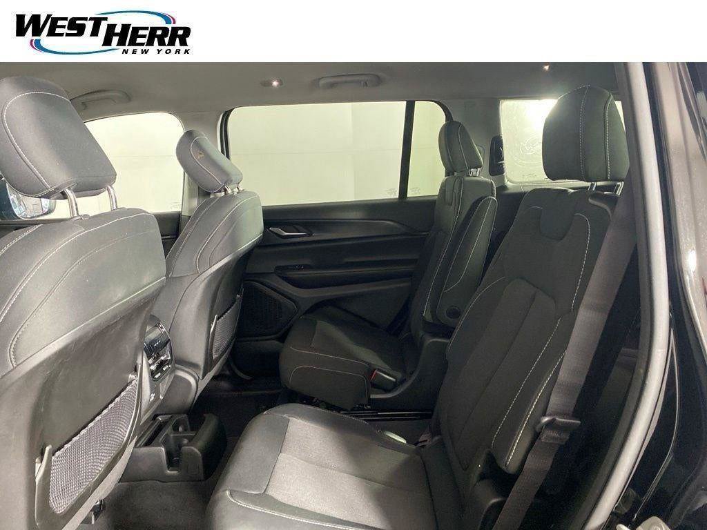 Used 2024 Jeep Grand Cherokee L Laredo AWD/4WD image 18