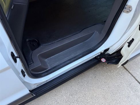 Used 2020 Ford Transit Connect XL image 38