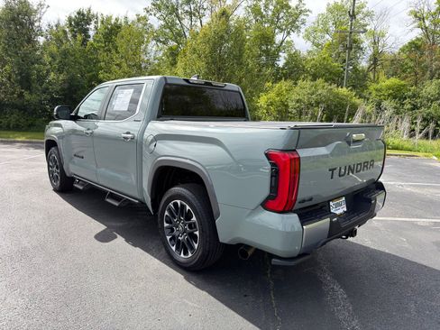 Used 2025 Toyota Tundra Limited AWD/4WD image 6