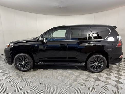 Certified 2023 Lexus GX 460 Luxury image 3